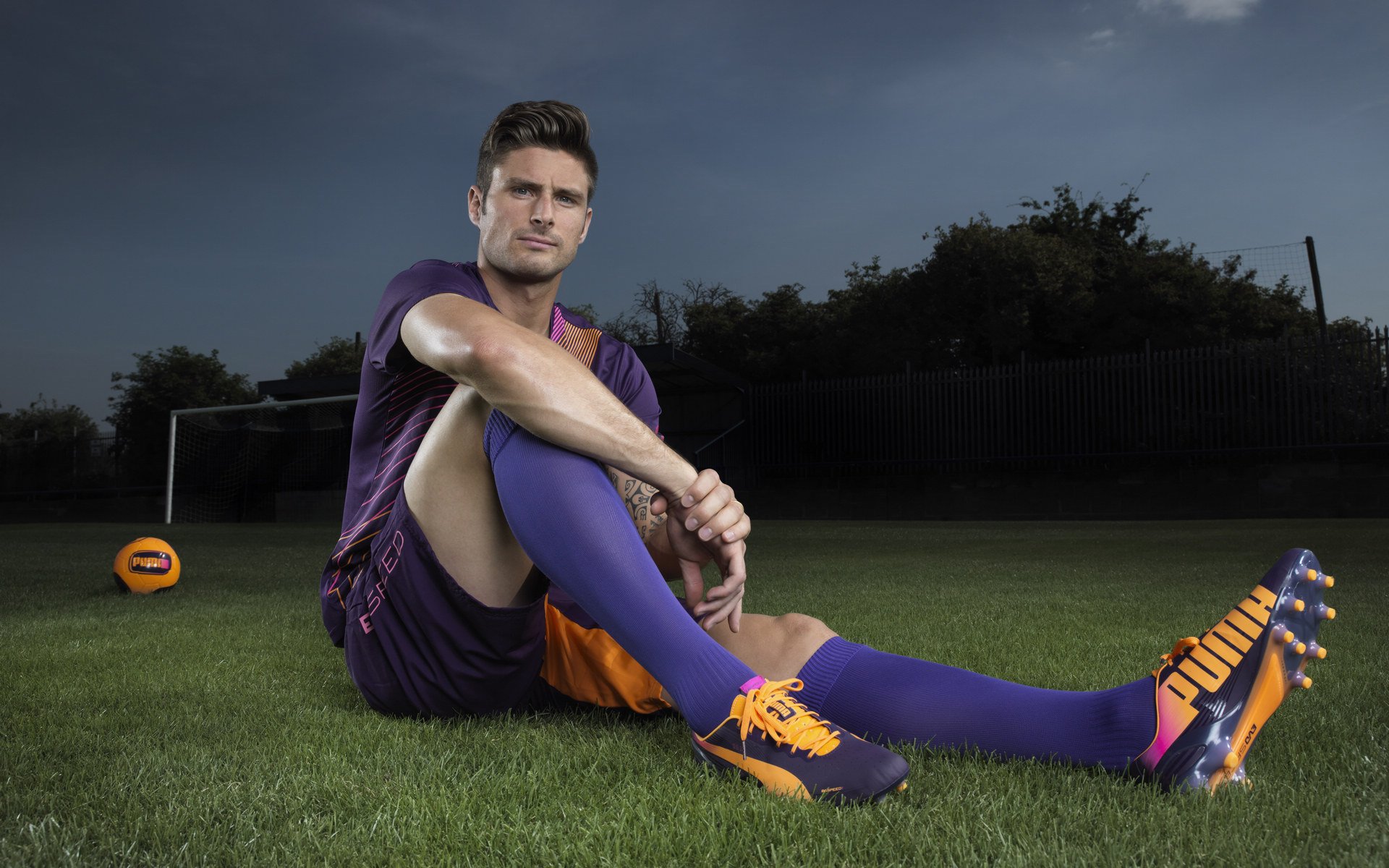 爱游戏中国官方网站平台-全球足球数据平台实现实时更新，提升赛事透明度和公正性，全球足球比赛数据app